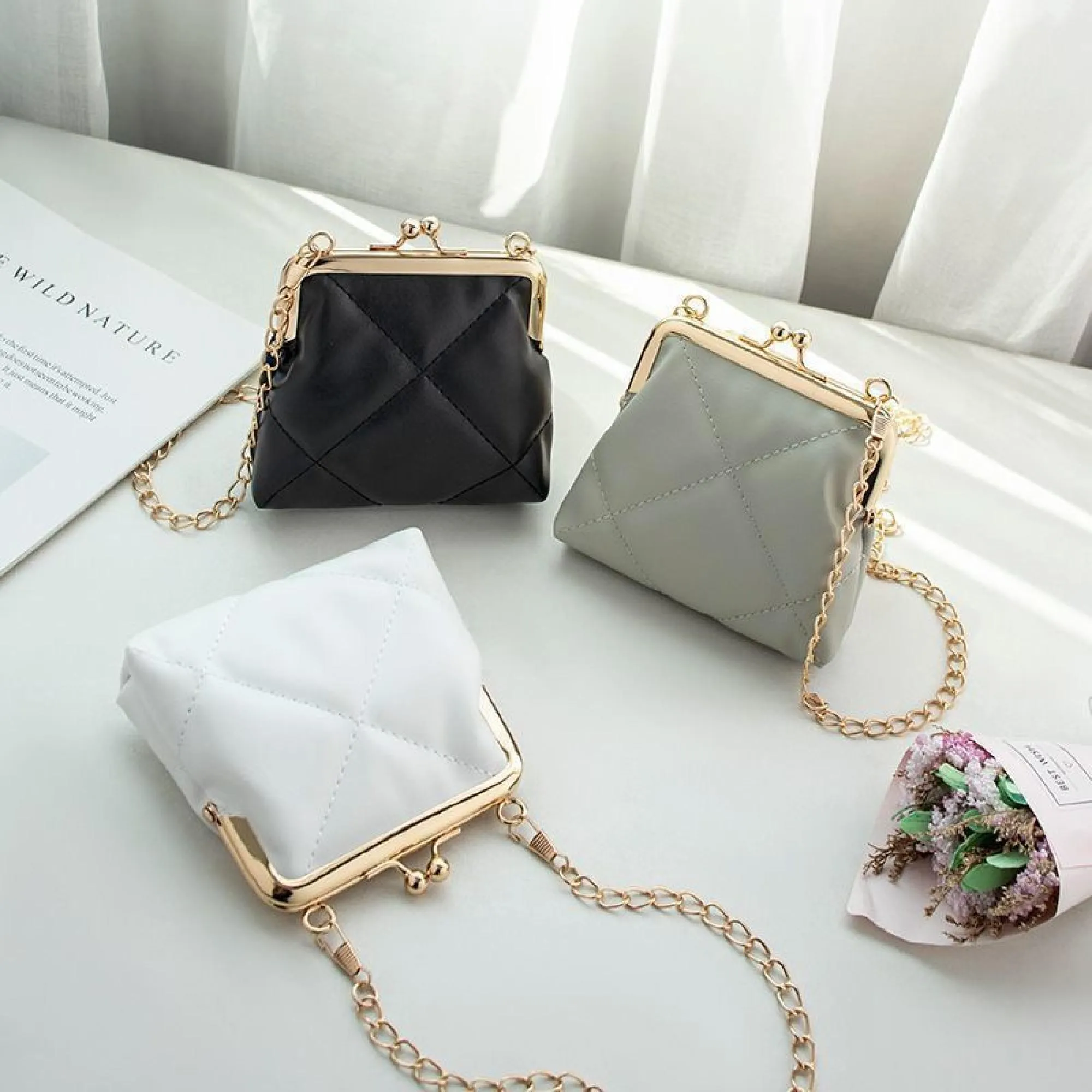 Fashionable Grid Coin Purse