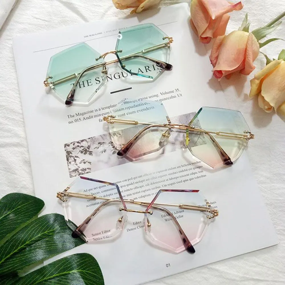 Polygonal Rimless Gradient Sunglasses for Women